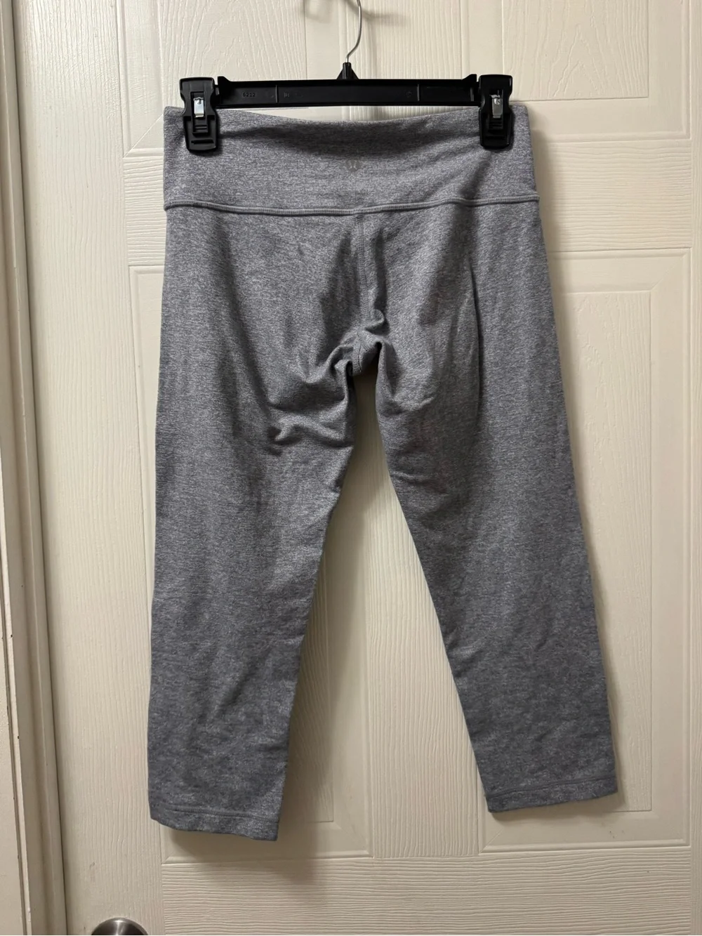 lululemon athletica Girls' Heather Grey Capri Leggings